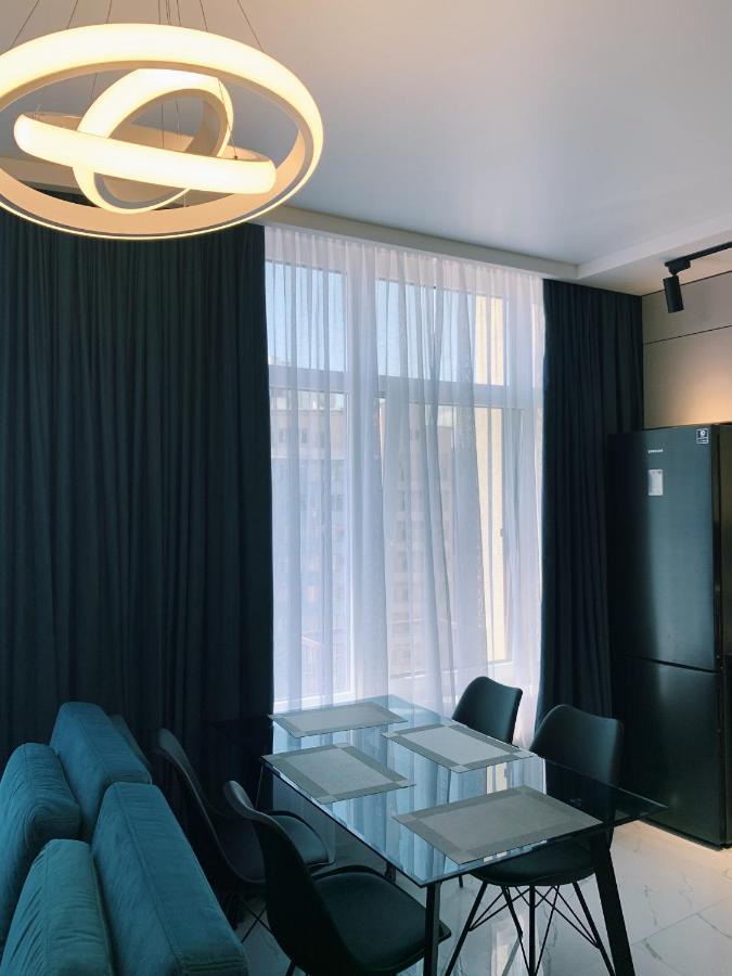 Sunny Apartment 5 Odessa Esterno foto