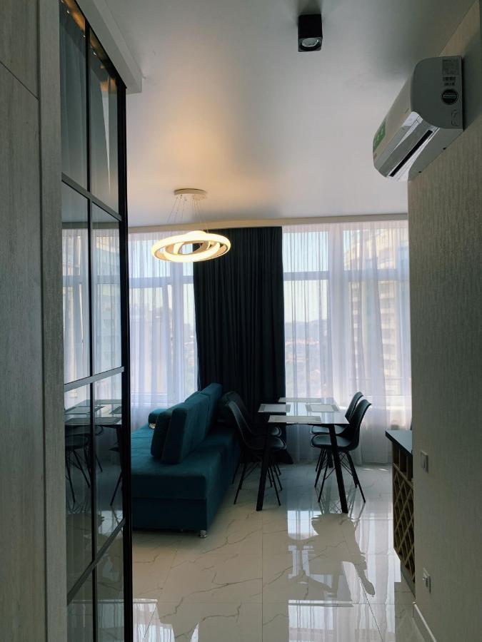 Sunny Apartment 5 Odessa Esterno foto